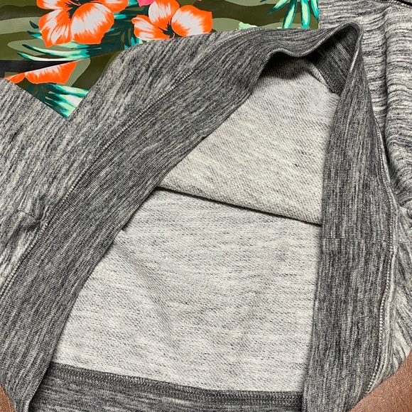 Victoria’s Secret Pink Tropical Floral Graphics CREWNECK Sweatshirt Medium - Picture 7 of 9